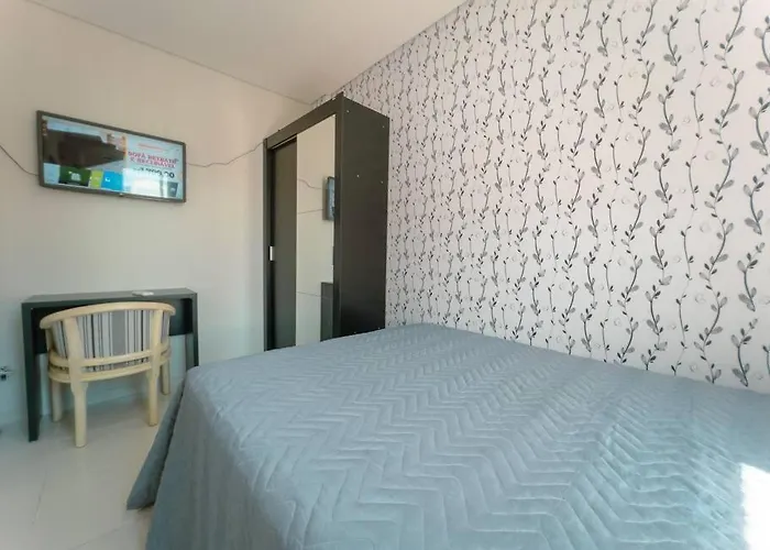 Apartamento Ar Cond Wi-Fi Uem Smart - Dg603